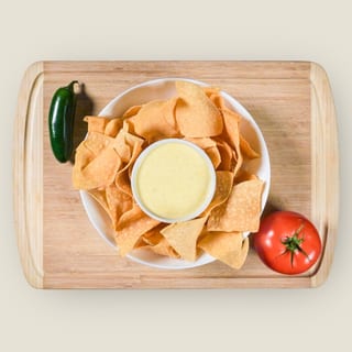 Queso & Chips